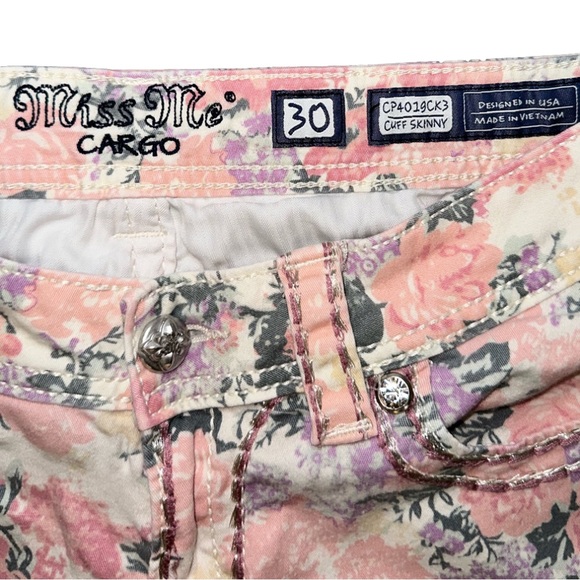 Miss Me Jeans Cargo Women's Sz 30 Pink Floral Print Cuff Skinny Jeans Low Rise✨ - Picture 4 of 13